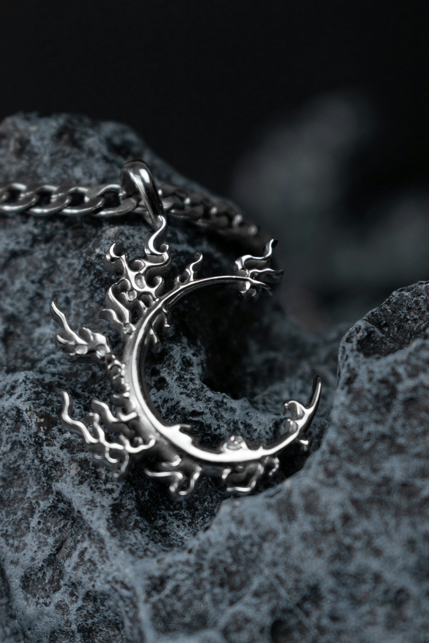 Crimson Moon - Necklace